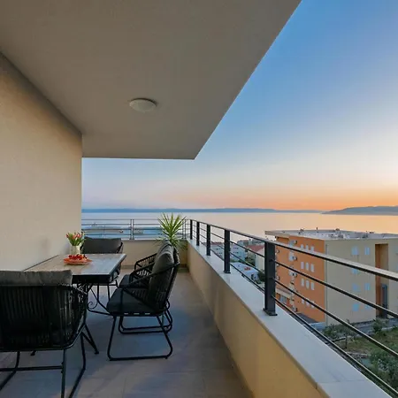 Lovely In With House Sea View شقة *